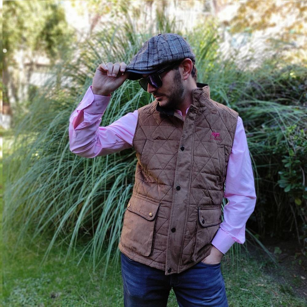 Chaleco de hombre en Antelina marrón